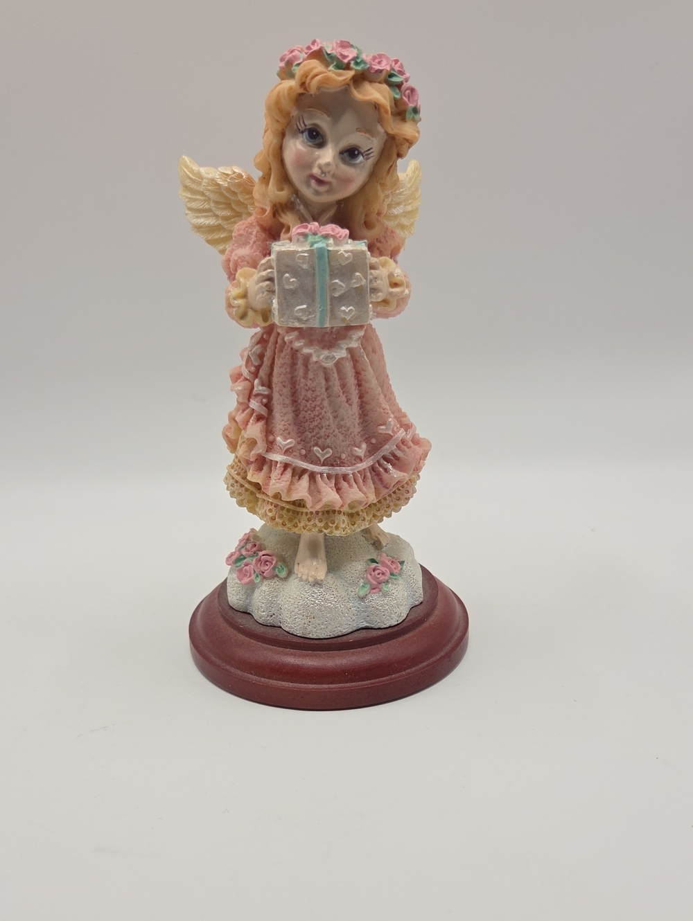 House Of Lloyd Giving Angel.